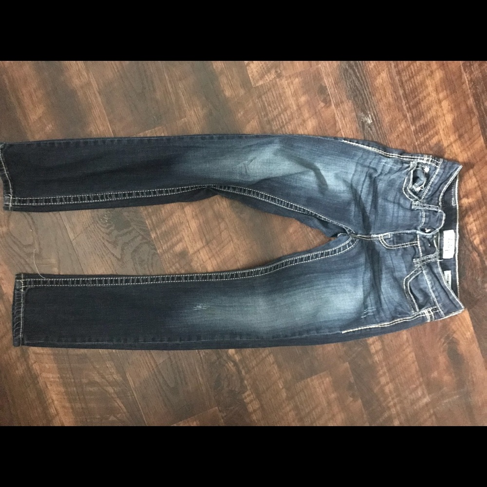 Buckle jeans